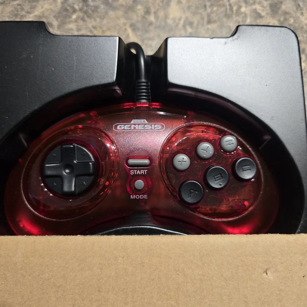 Mando USB Sega Megadrive rojo transparente licenciado Sega‎ Retro-bit